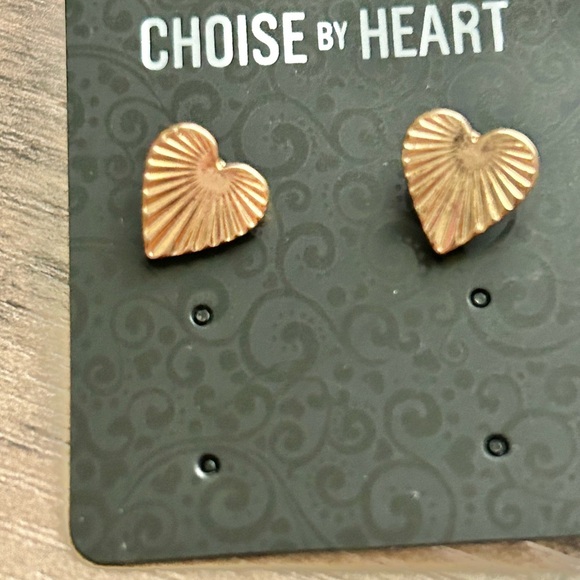 Rose Gold Heart Stud Earrings - Picture 3 of 5